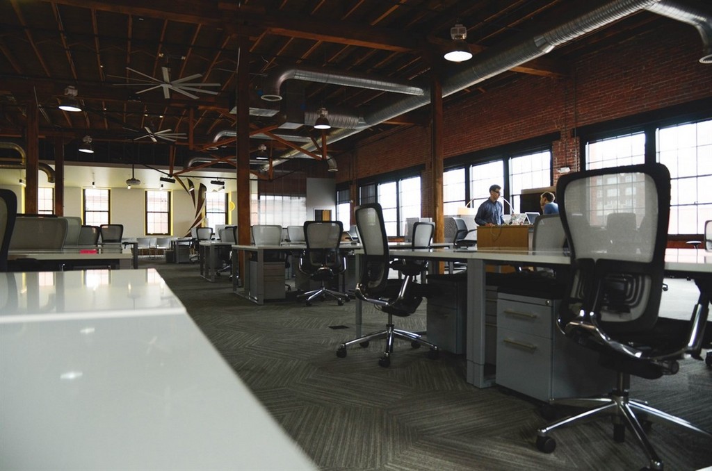 2 employees in the office