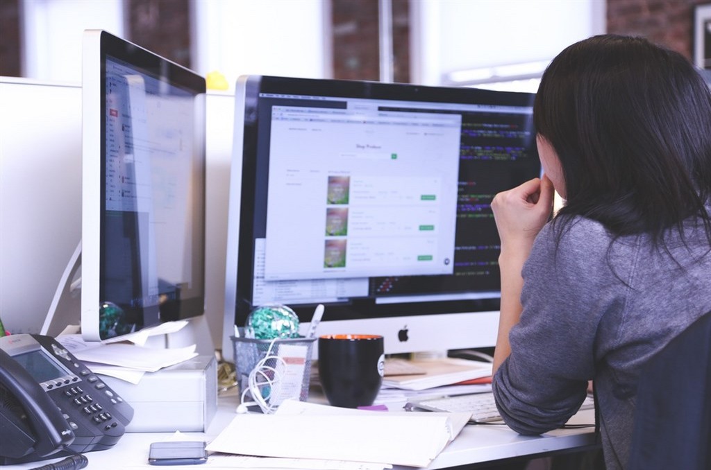 woman working in computer