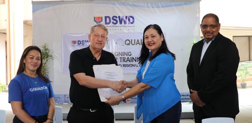DSWD, Qualfon ink partnership agreement