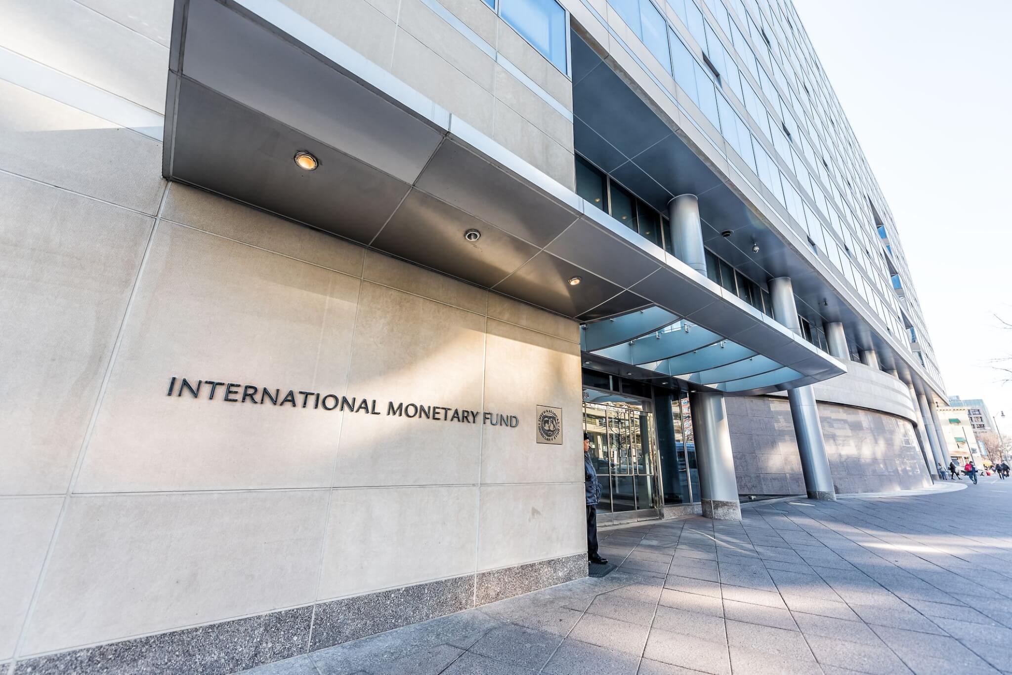 IMF slashes PH growth forecast to 5.4%