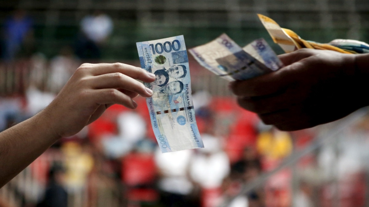Economists expect lackluster economic performance this year