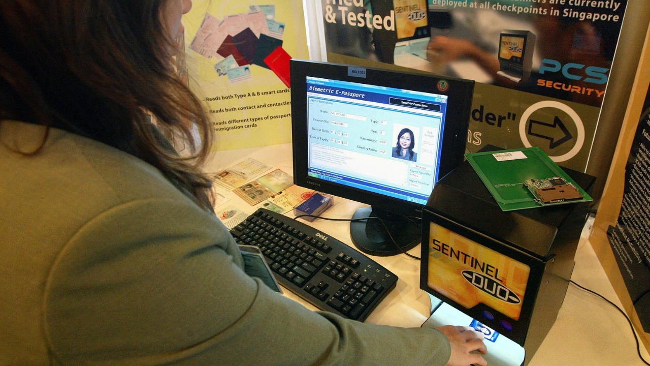 Singapore’s BPOITES online recruitment down 17% in July