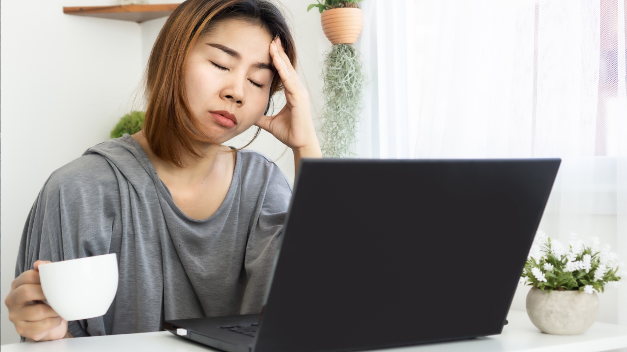 94% of hybrid workers in Singapore suffer from stress, says Cigna 