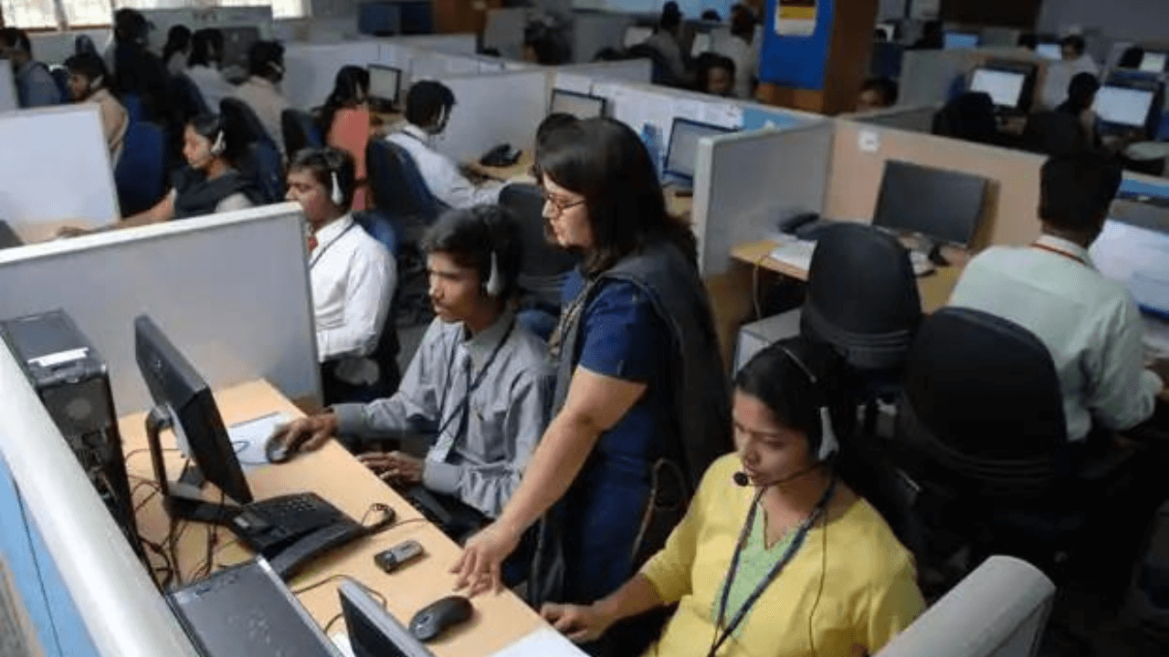 Indian employees seek new jobs