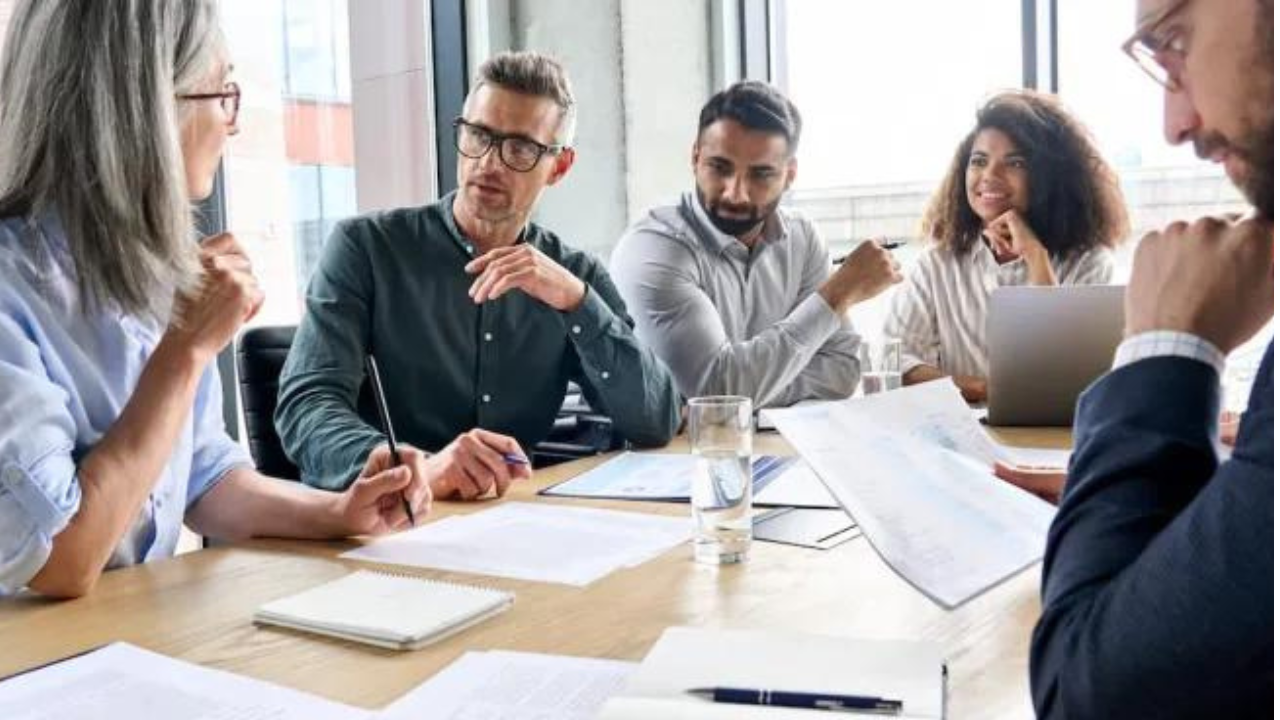 Small business leaders eager to help peers succeed – Amex study