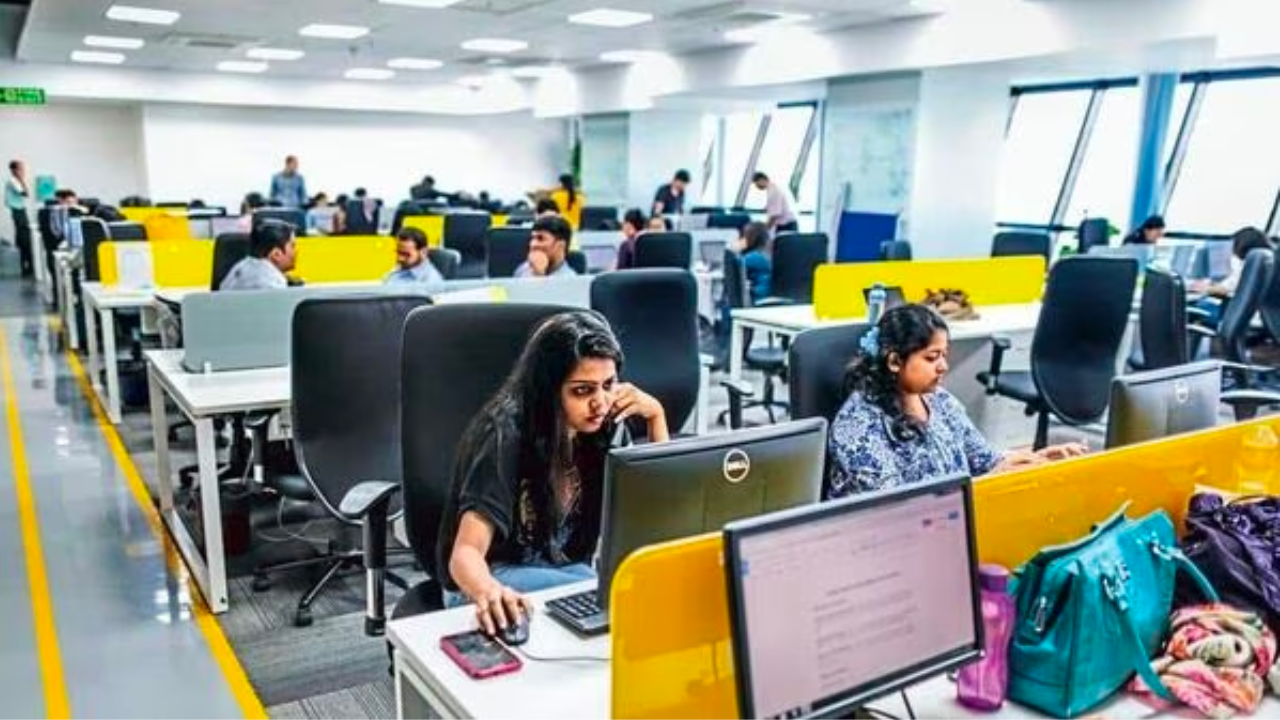Wipro reduces hiring