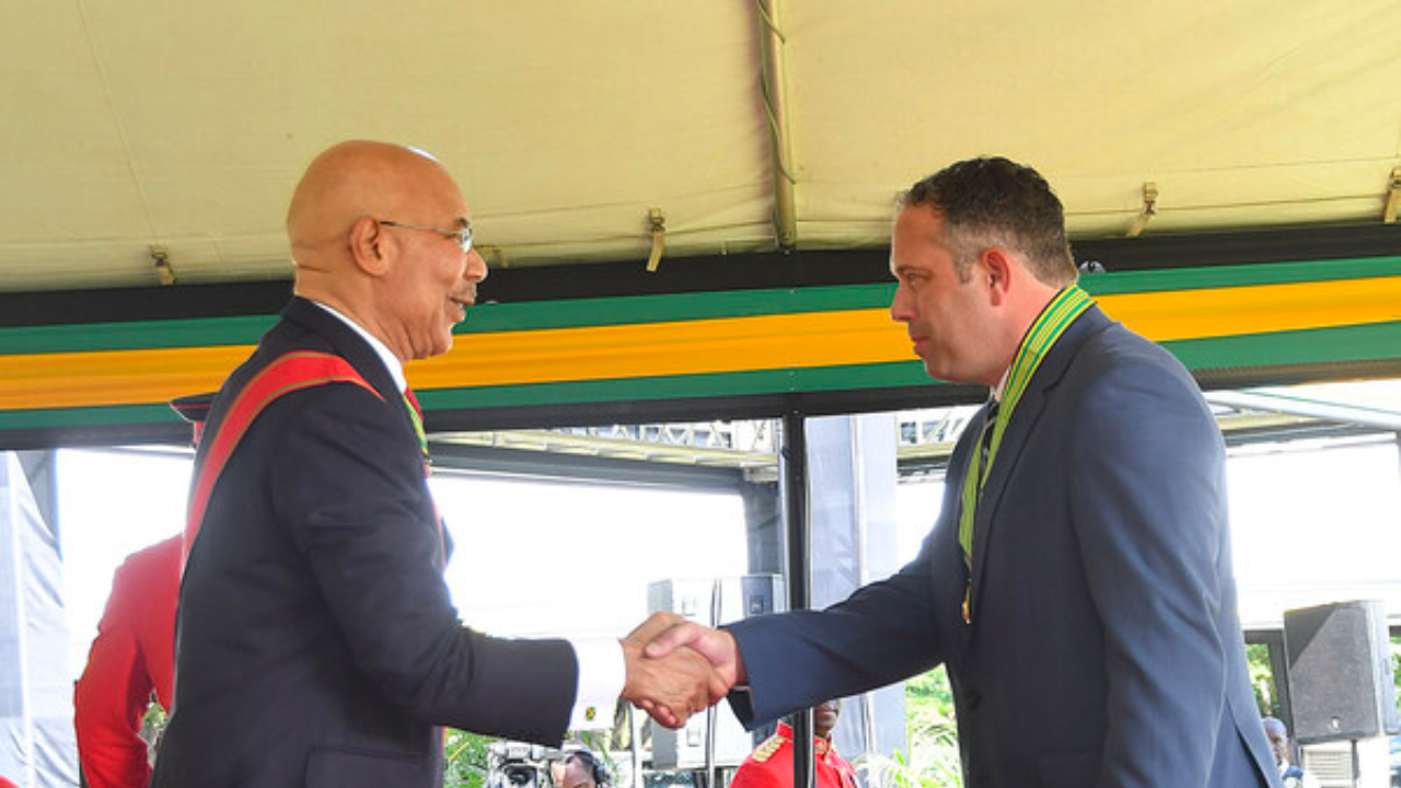 itel CEO honored