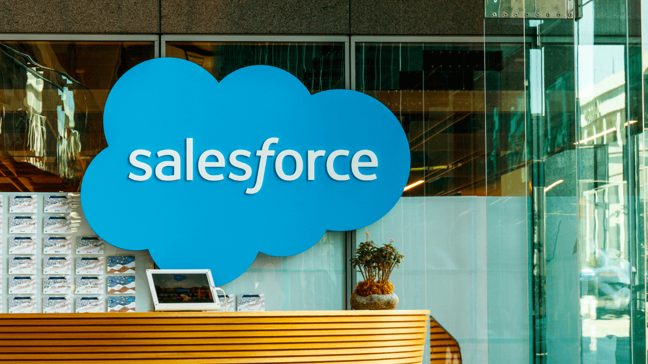 Salesforce denies hiring freeze