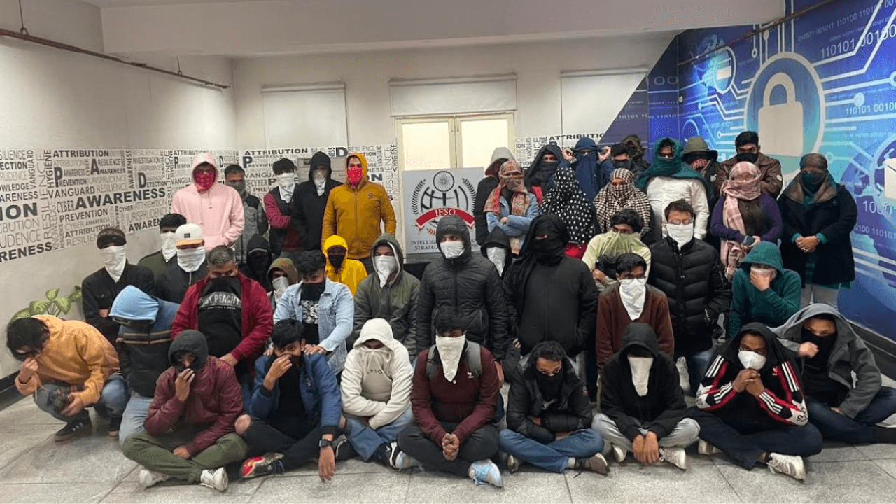 Delhi cops crack down