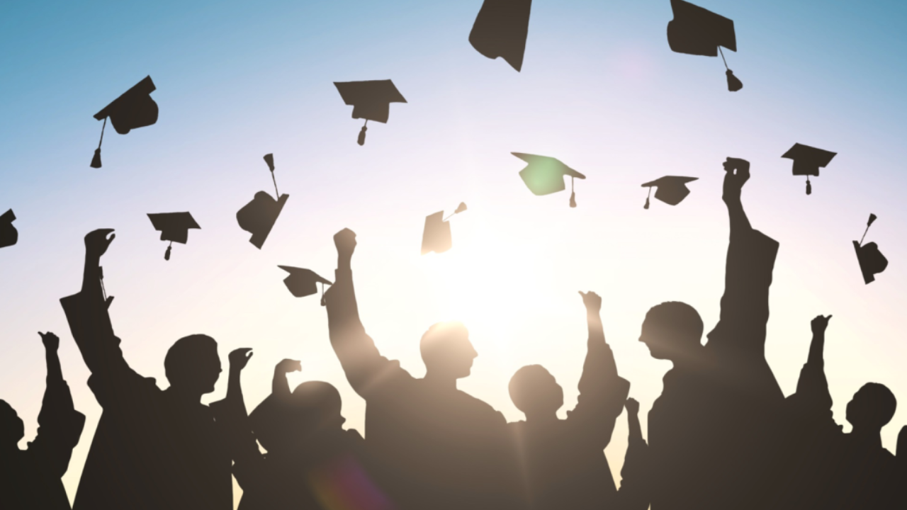 indian-employers-hire-more-fresh-grads