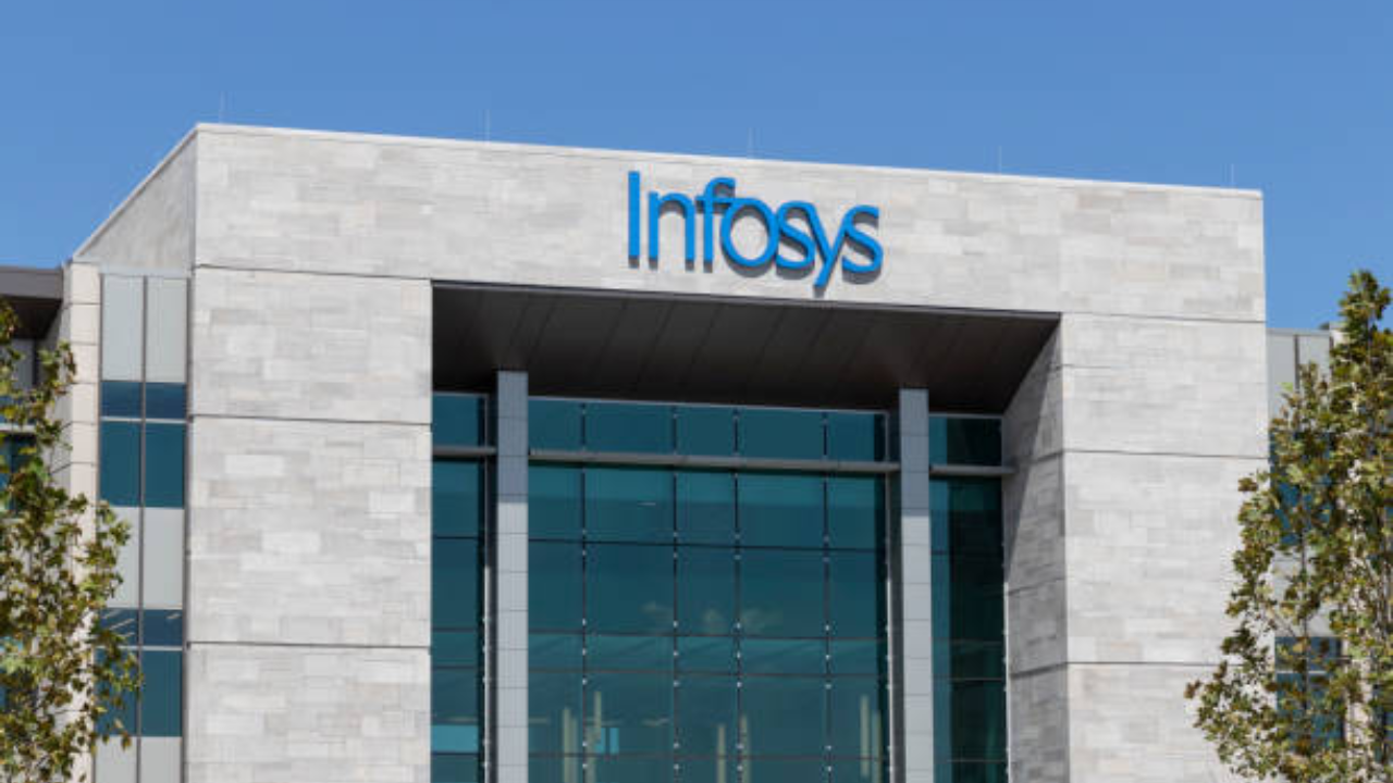 infosys-boosts-entry-level-salaries