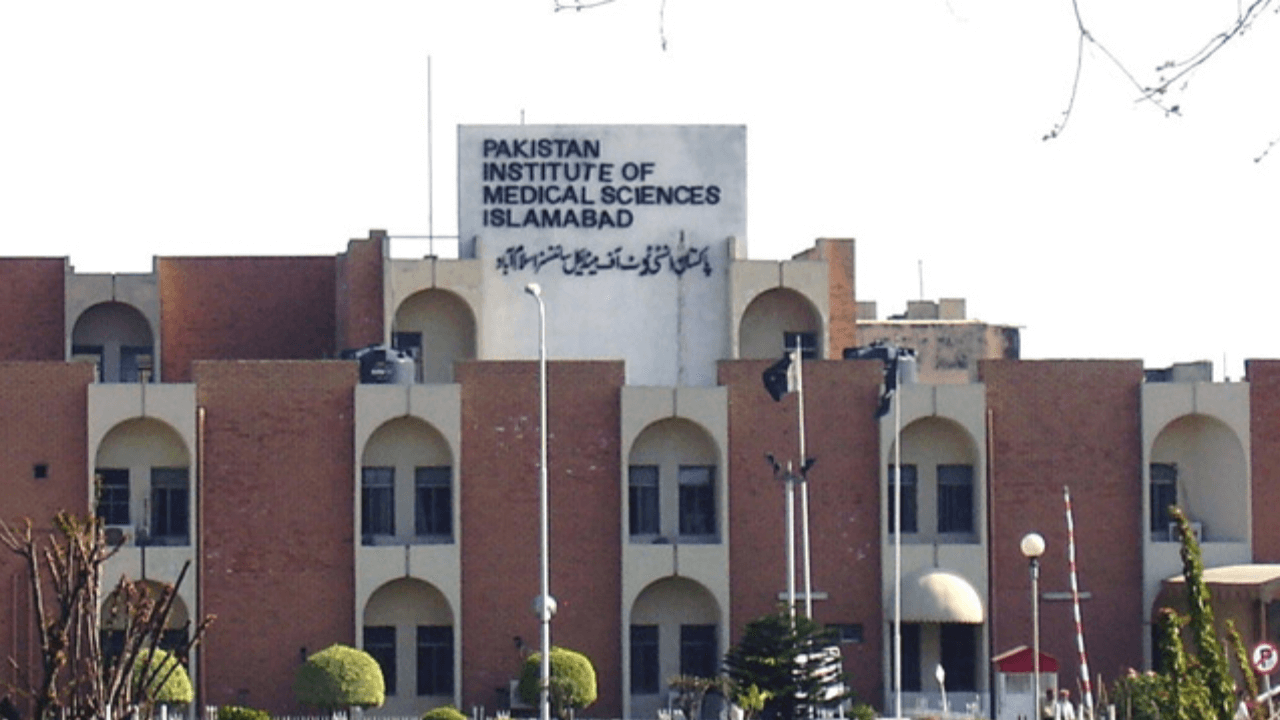 pakistan-outsources-major-hospitals