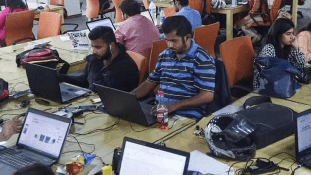 pakistan-it-experts-on-5g-rollout