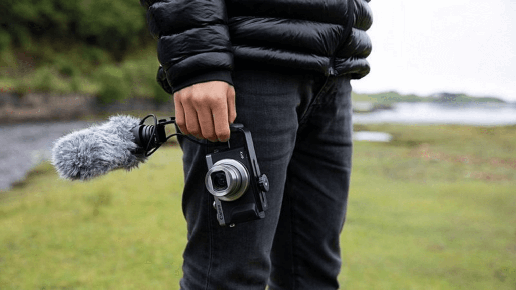 Canon expands compact camera production, eyes outsourcing strategy