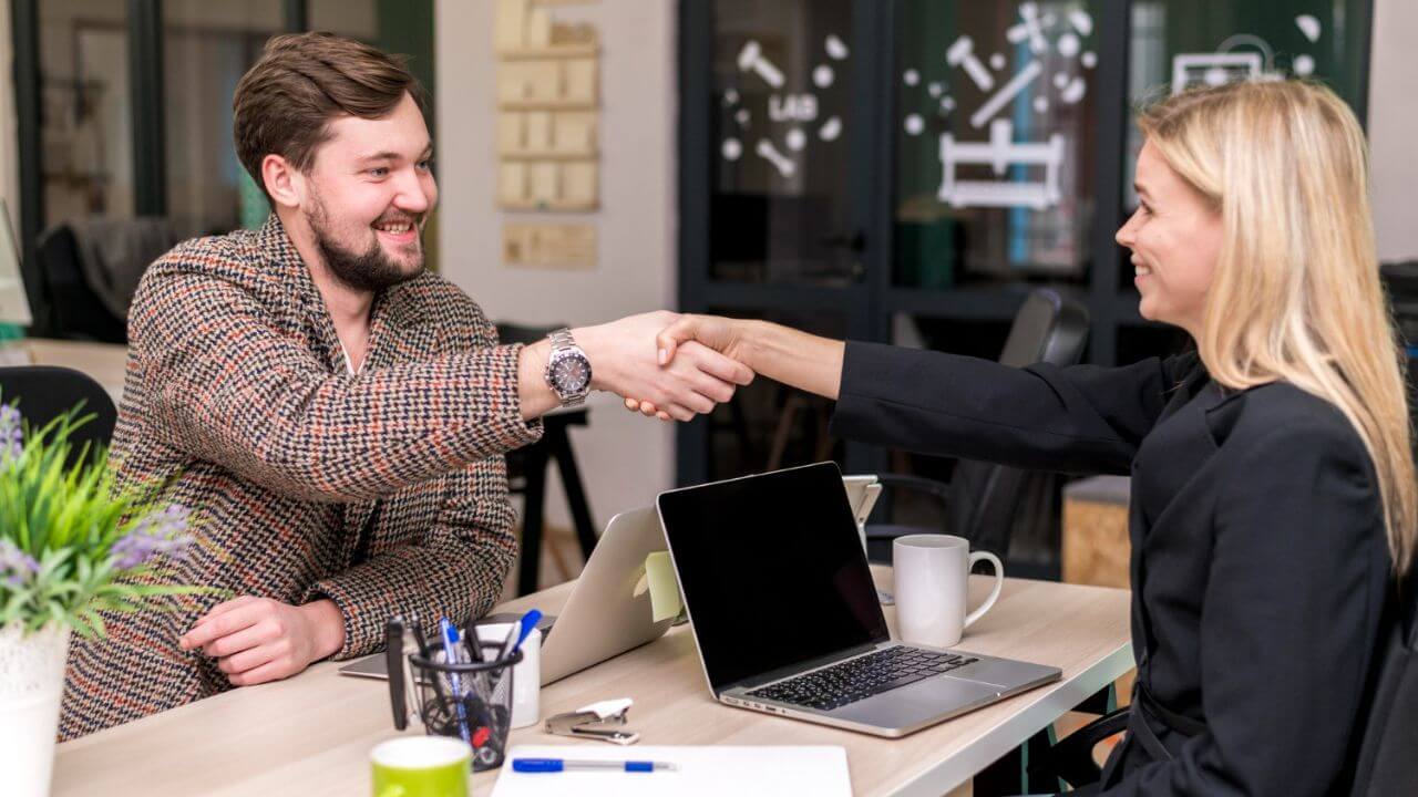 Entrepreneur warns against outsourcing key business functions to AI