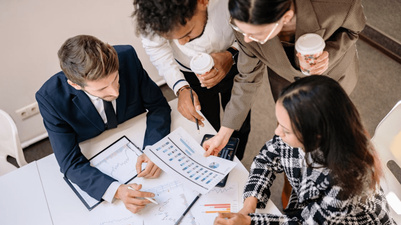 Macro trends shape business leaders’ 2025 strategies, Personiv finds