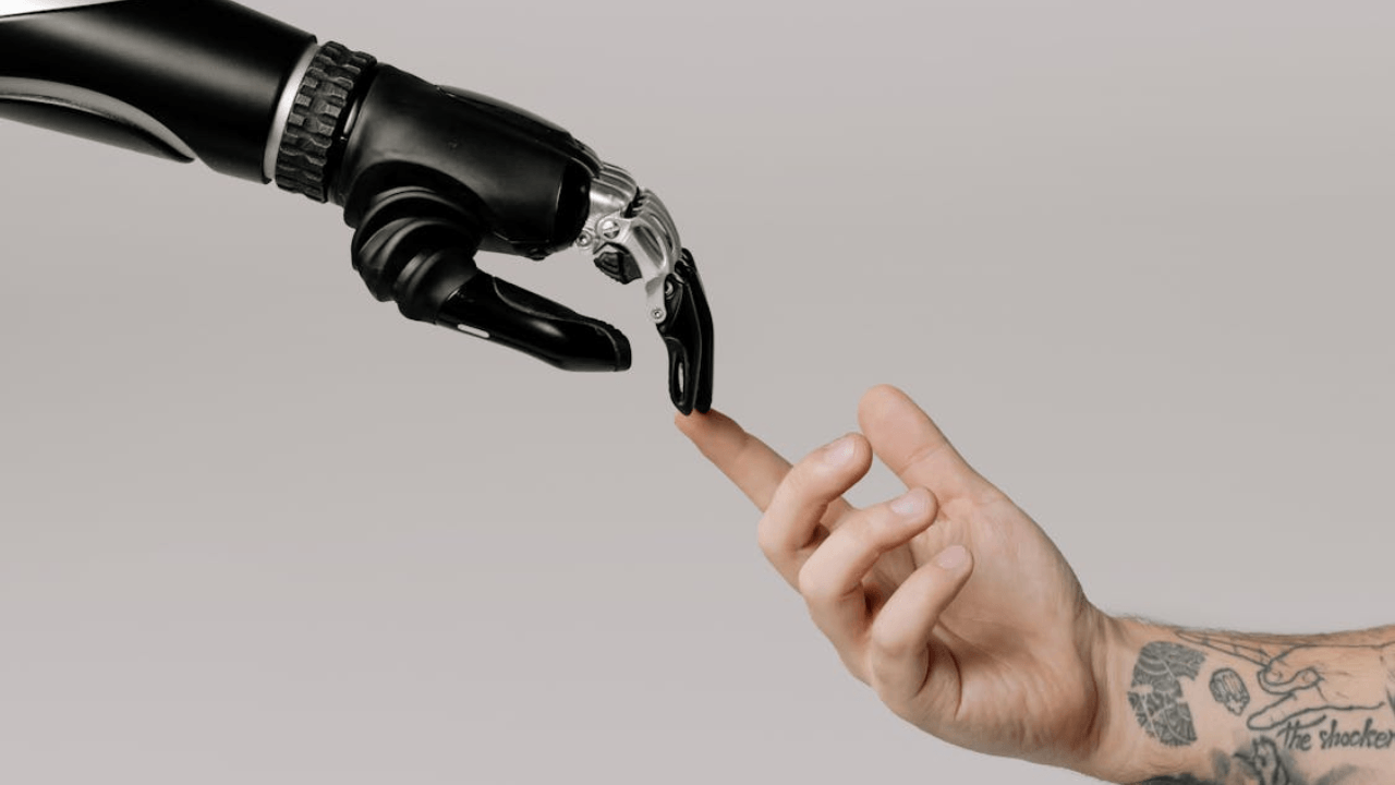 73% of CX leaders prefer hybrid AI-human models, Liveops finds