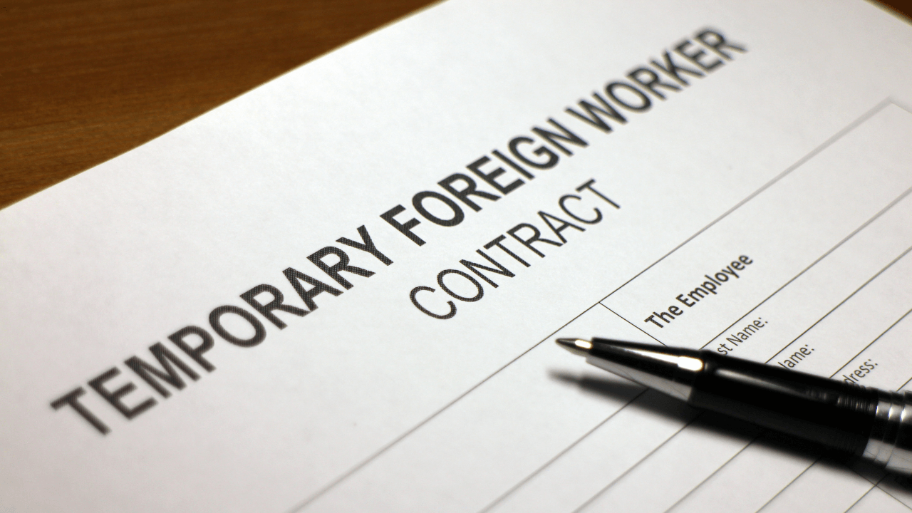 UK firms now prefer temp workers over permanent hires, survey finds